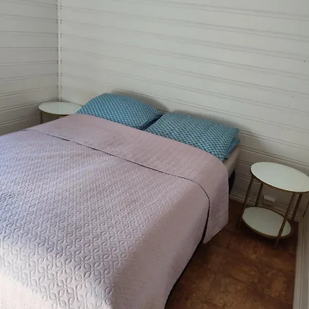 Separate Rooms In A Large House,On The E6 Road Biri Extérieur photo